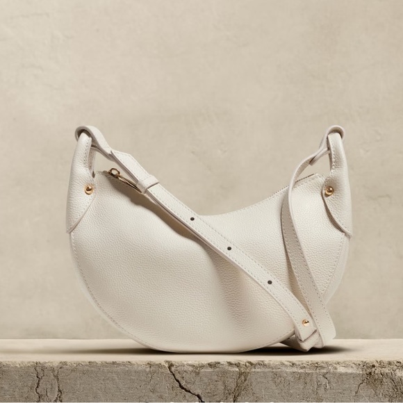 NWT Banana Republic VIDA HALF-MOON SHOULDER BAG - Picture 2 of 5
